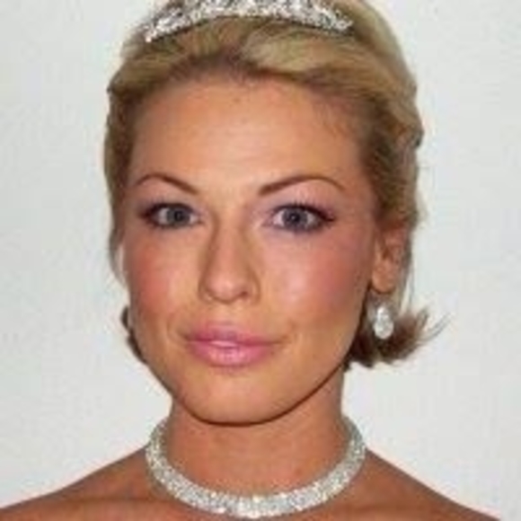 Meet your Posher, Gigi - Picture 1 of 1